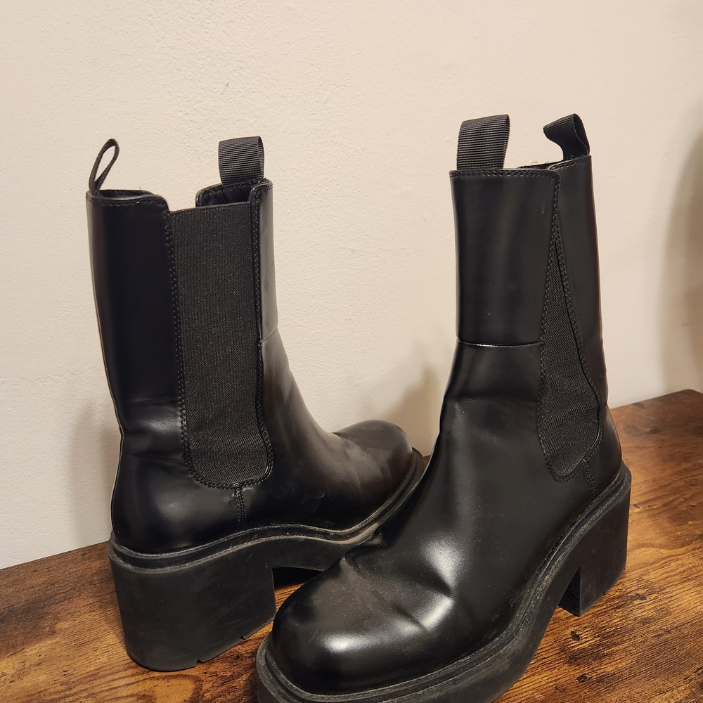 H&M Black Chunky Heel Ankle Boots